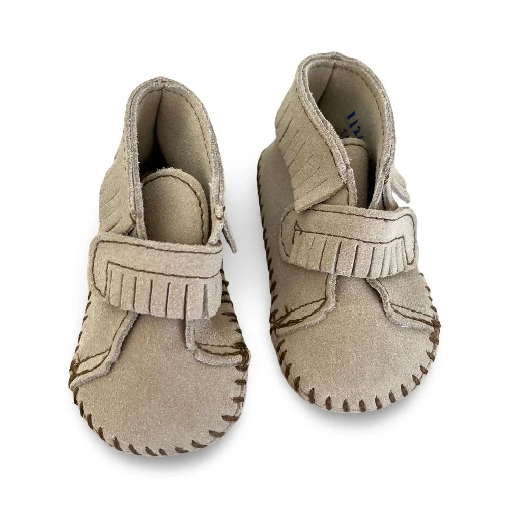 Front Strap Bootie Leather Fringe Moccasin Shoe Size 1 Light Gray / Beige Color